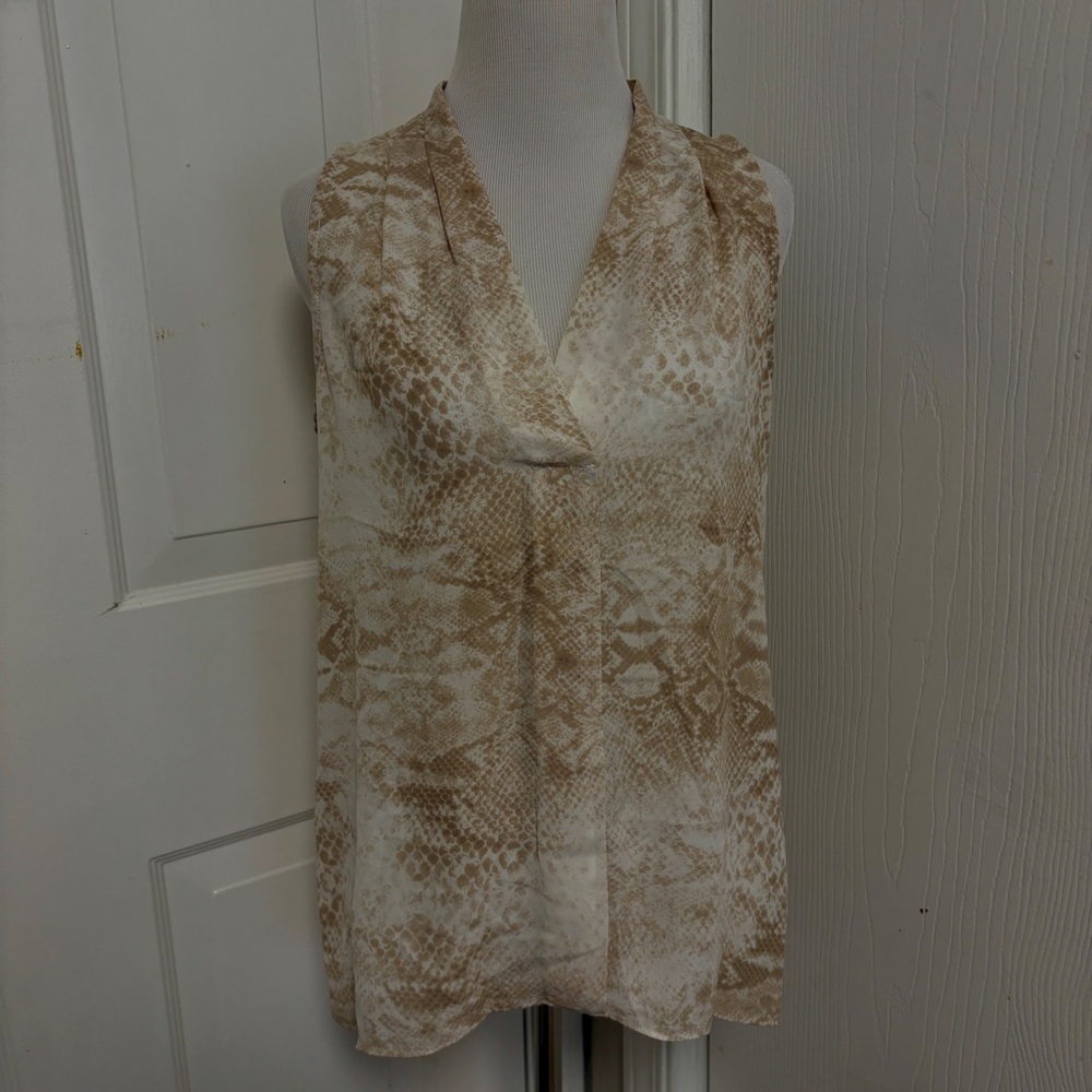 Vince Camuto Sleeveless Blouse K1